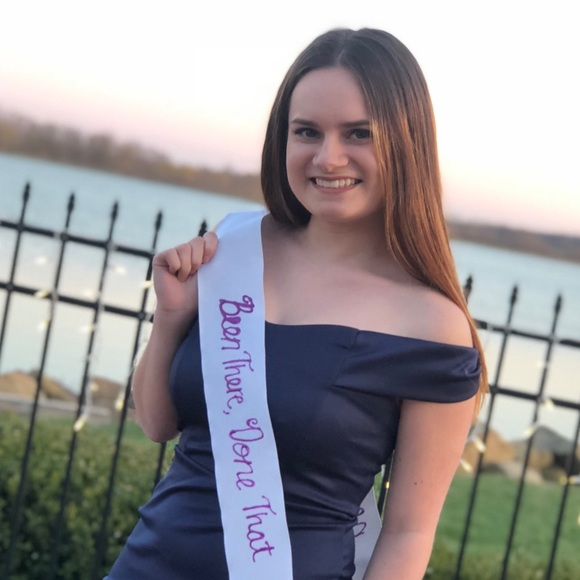 Meet your Posher, Ashley - Picture 1 of 3